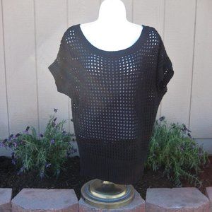 LIV-ON Black Open Weave short sleeve pullover sweater - Size L - EUC